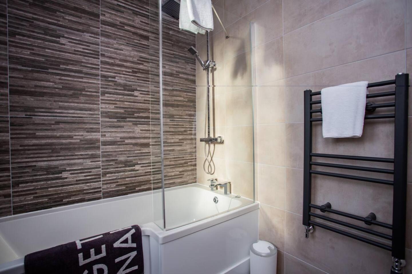 West Beck House - Newcastle 2 Hotel นอร์ทชีลด์ส ภายนอก รูปภาพ